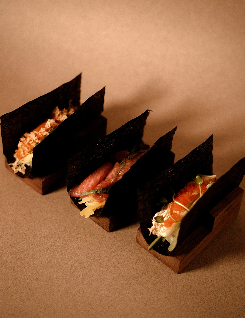 <p>FRESH FLAVOURS<br><em>Izakaya Kinugawa</em></p>